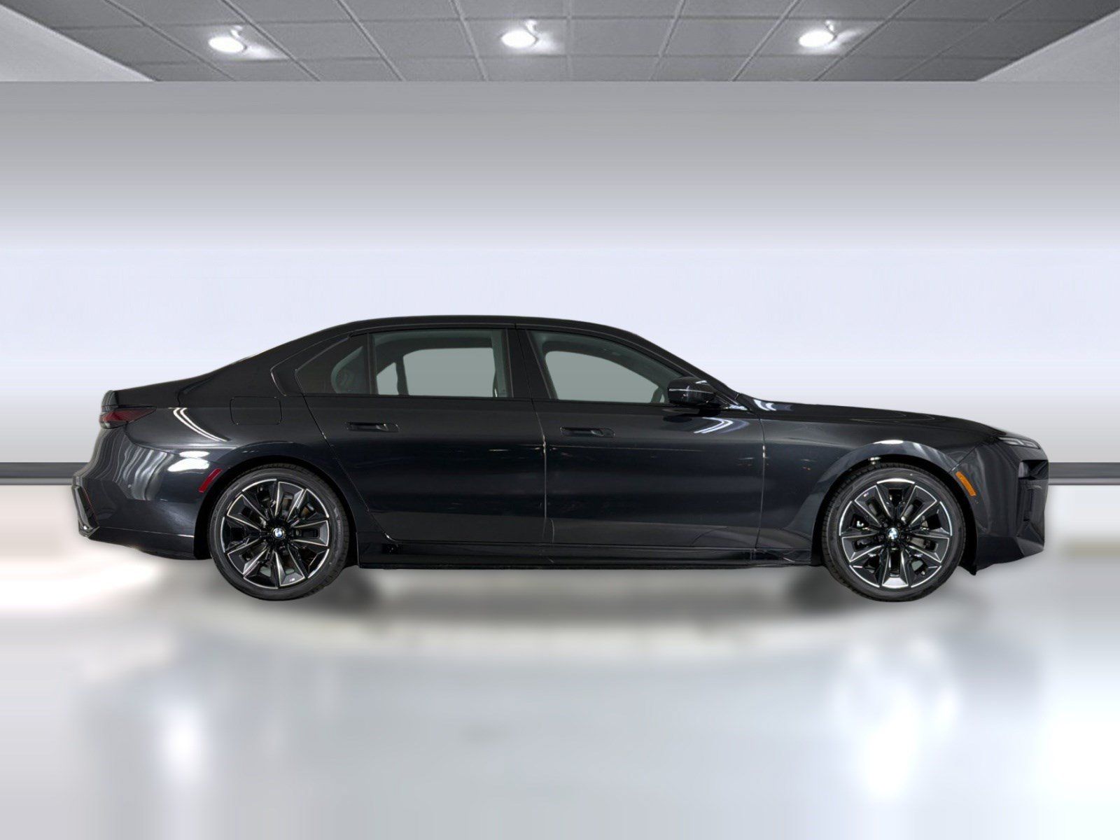 Used 2026 BMW i7 eDrive50 w/ M Sport Package RWD image 8