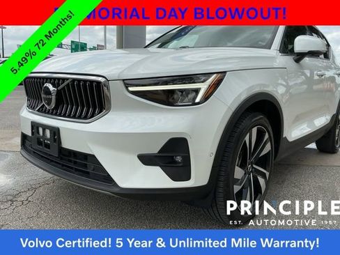 Certified 2023 Volvo XC40 B5 Plus w/ Protection Package Premier AWD/4WD image 5