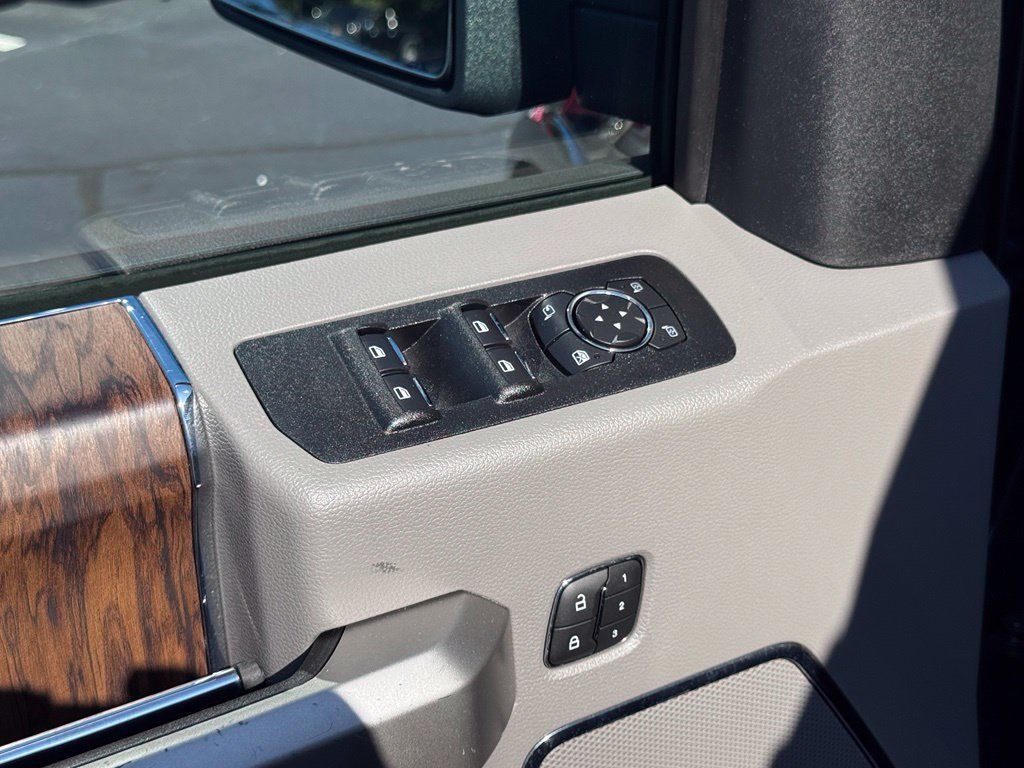 Used 2019 Ford F150 Lariat AWD/4WD image 25