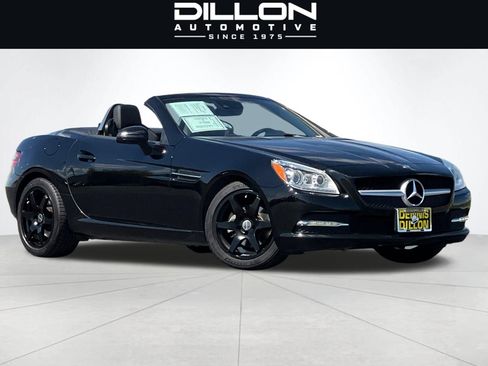 Used 2015 Mercedes-Benz SLK 250 image 2
