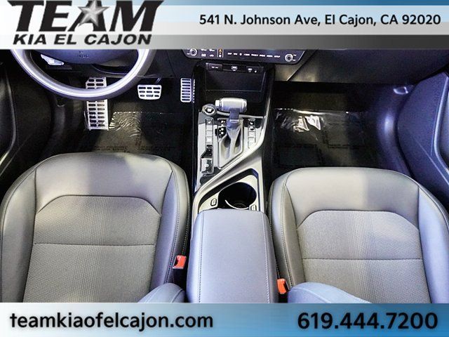 Certified 2025 Kia Niro EX Touring FWD image 23