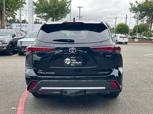 Used 2026 Toyota Highlander Limited AWD/4WD image 8