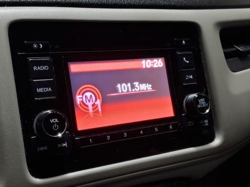 Used 2021 Honda HR-V LX image 29