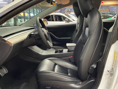 Used 2020 Tesla Model 3 Performance image 11