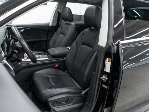 Used 2023 Audi Q8 Premium Plus AWD/4WD image 9