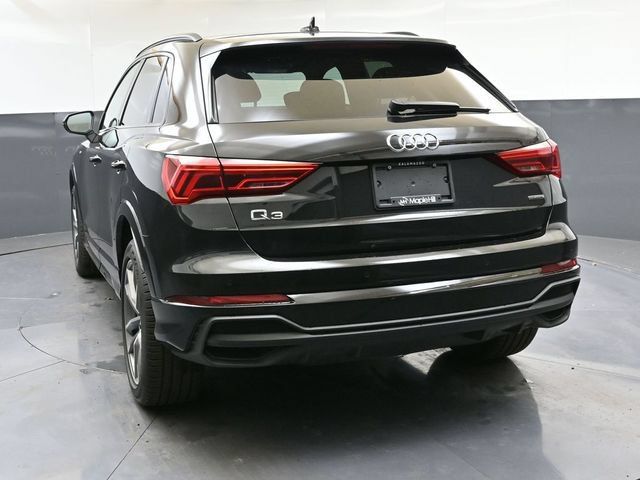 Used 2024 Audi Q3 2.0T Premium w/ Convenience Package AWD/4WD image 4