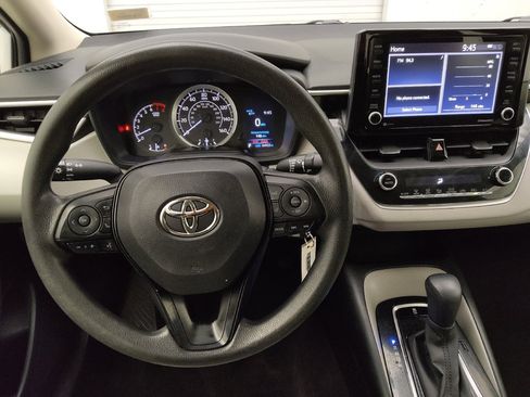 Used 2022 Toyota Corolla LE FWD image 22