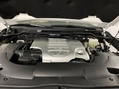 Used 2017 Lexus LX 570 4WD image 48