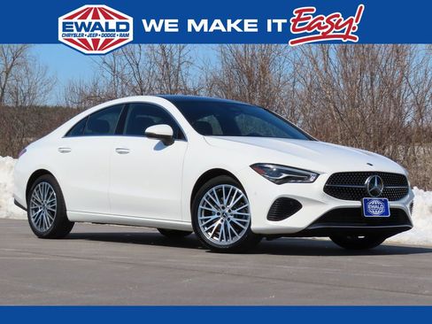 Used 2025 Mercedes-Benz CLA 250 4MATIC image 1