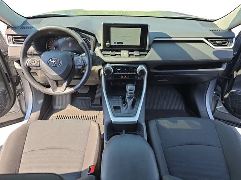 Used 2025 Toyota RAV4 LE AWD/4WD image 11