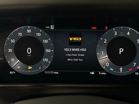 New 2026 Land Rover Range Rover Velar Dynamic SE image 25