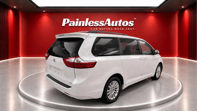 Used 2017 Toyota Sienna XLE w/ XLE Navigation Package FWD image 6