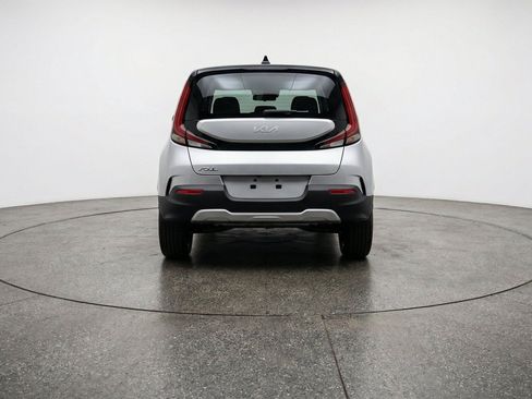 Used 2025 Kia Soul FWD image 7