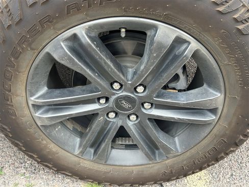 Used 2021 Ford F150 XLT w/ Equipment Group 302A High image 9