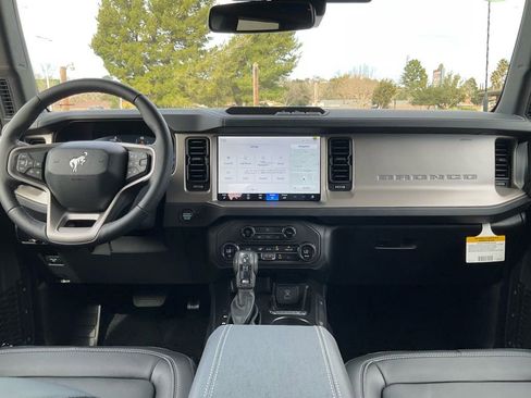 New 2025 Ford Bronco Outer Banks image 39