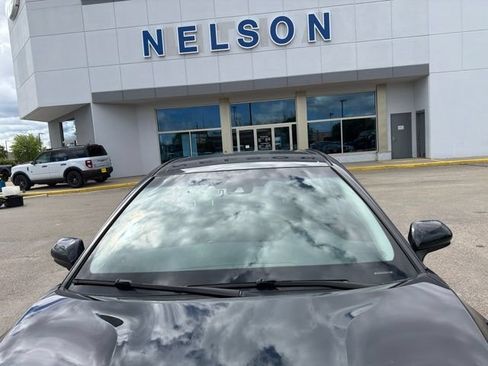 Used 2018 Toyota Camry FWD image 3