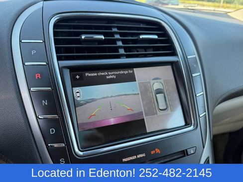 Used 2018 Lincoln MKX Reserve w/ Driver Assistance Package FWD image 18