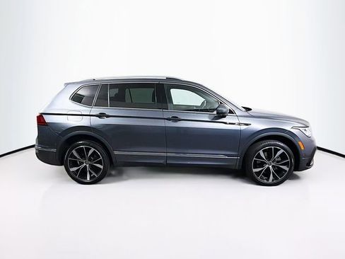 Used 2022 Volkswagen Tiguan SEL R-Line image 9