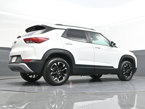 Used 2023 Chevrolet TrailBlazer LT w/ Convenience Package image 41