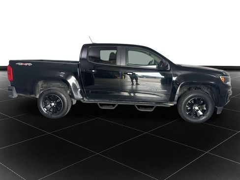 Used 2022 Chevrolet Colorado LT AWD/4WD image 6