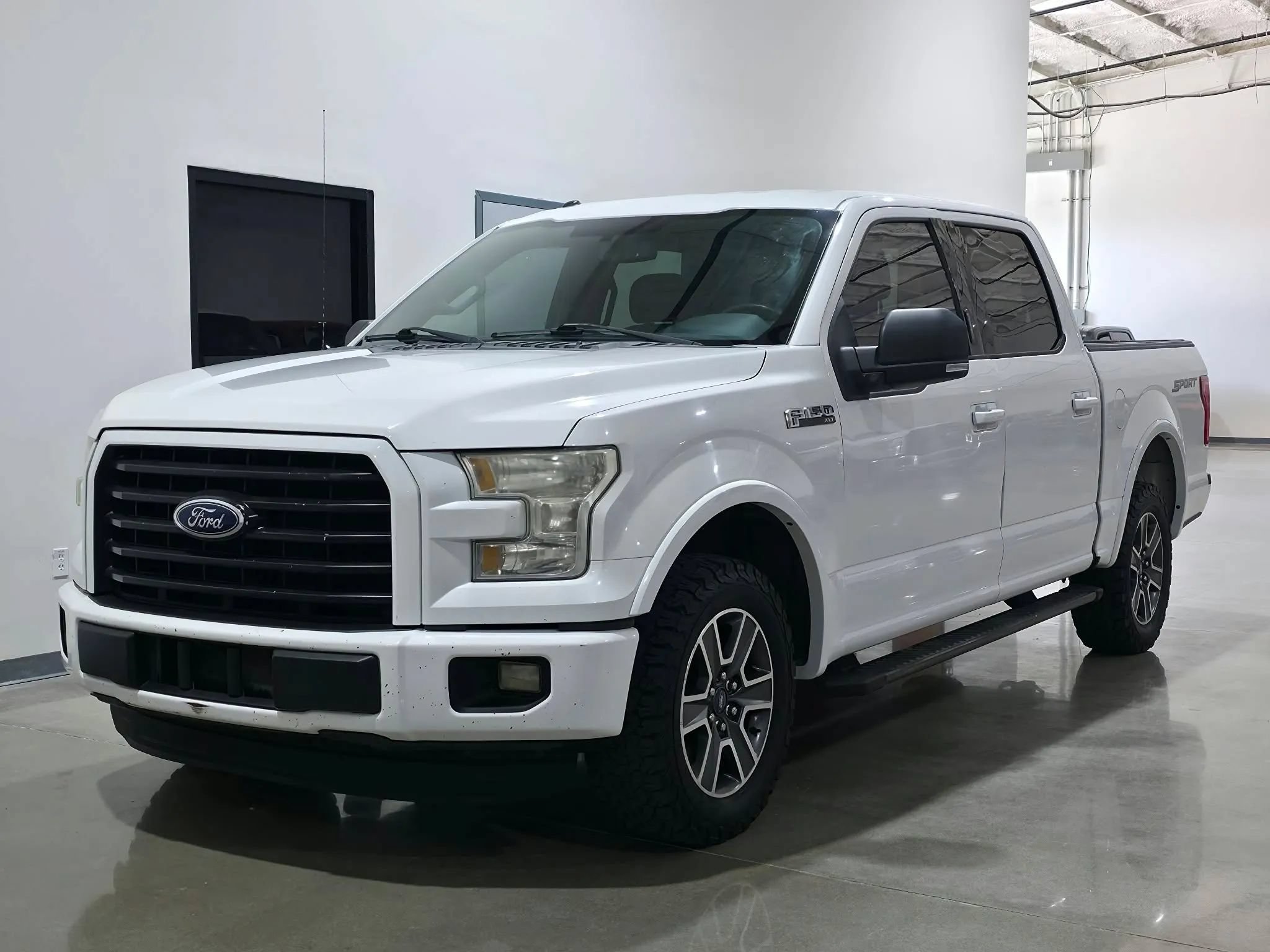 Used 2015 Ford F150 XLT w/ Equipment Group 301A Mid RWD image 7