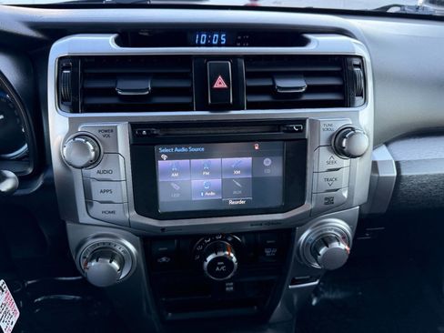 Used 2019 Toyota 4Runner SR5 AWD/4WD image 34