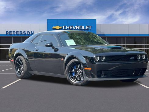 Used 2023 Dodge Challenger R/T Scat Pack RWD image 2