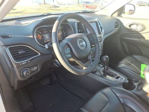 Certified 2022 Jeep Cherokee Trailhawk AWD/4WD image 7