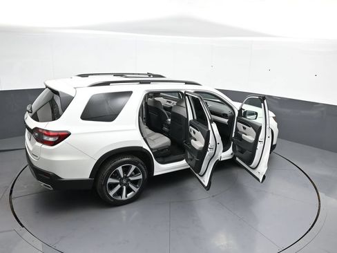 Used 2024 Honda Pilot Touring image 47