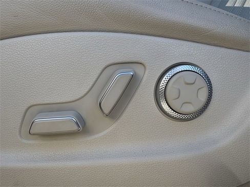 Used 2024 Genesis GV80 2.5T image 27