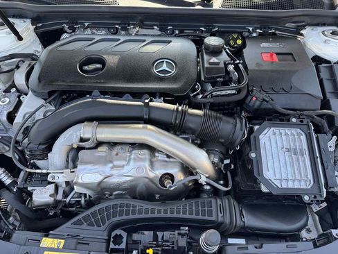 Used 2025 Mercedes-Benz CLA 250 4MATIC image 11