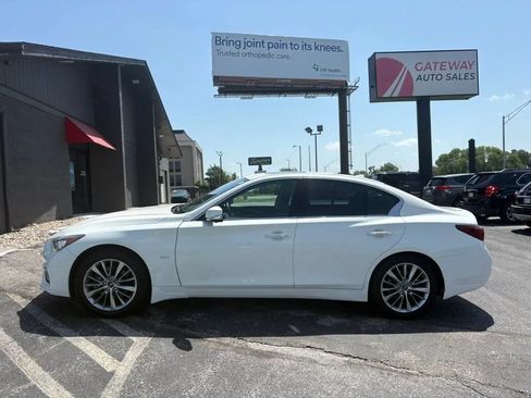 Used 2018 INFINITI Q50 Luxe w/ Essential Package (2.0T Luxe) AWD/4WD image 2