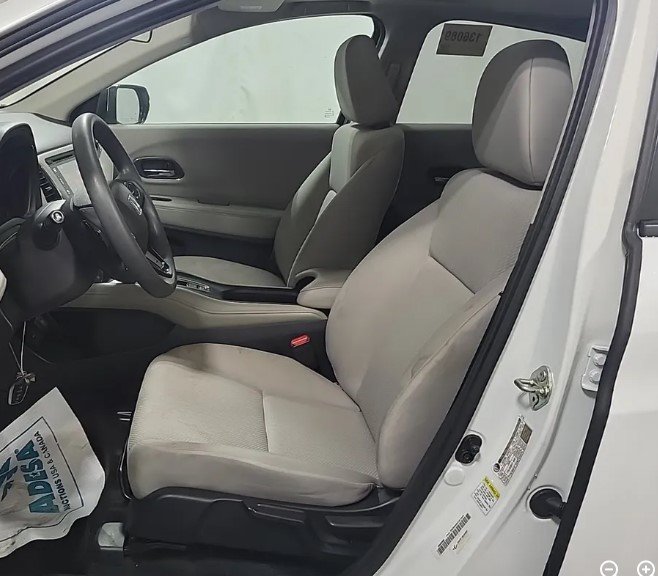 Used 2016 Honda HR-V EX image 11