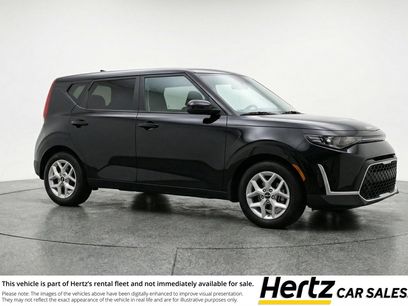 Used 2025 Kia Soul LX w/ LX Technology Package