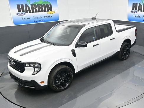 New 2025 Ford Maverick XLT w/ XLT Luxury Package image 21