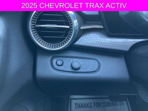 Used 2025 Chevrolet Trax ACTIV w/ Driver Confidence Package image 27