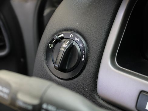 Used 2006 Pontiac GTO image 40