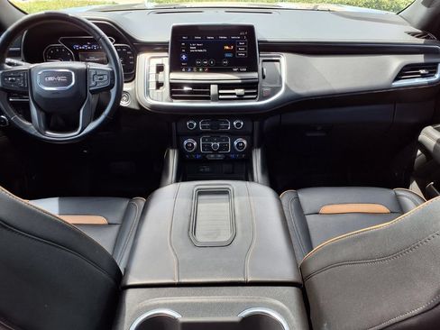 Used 2021 GMC Yukon AT4 w/ LPO, Illumination Package AWD/4WD image 9