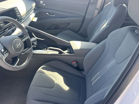 New 2026 Hyundai Elantra Sport FWD image 17