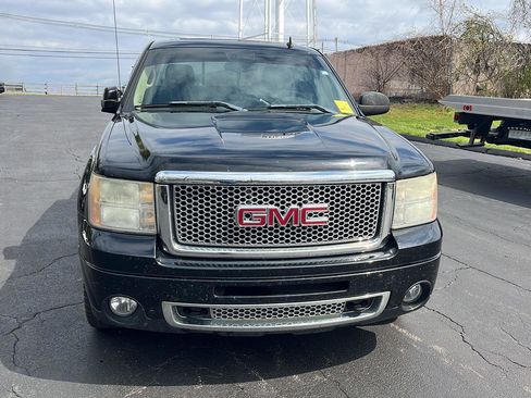 Used 2009 GMC Sierra 1500 Denali AWD/4WD image 8