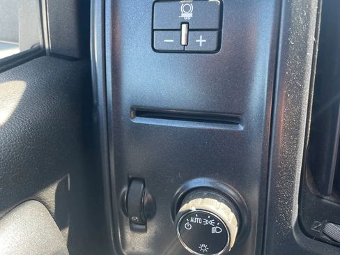 Used 2015 Chevrolet Silverado 2500 W/T w/ WT Convenience Package AWD/4WD image 7