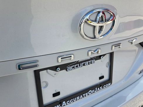 Used 2019 Toyota Camry XSE FWD image 15