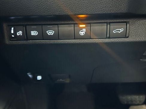 New 2025 Toyota RAV4 SE image 14