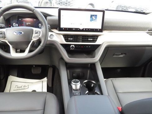 New 2026 Ford Explorer Active image 2