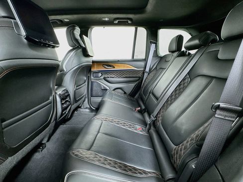 Used 2023 Jeep Grand Cherokee Summit AWD/4WD image 11