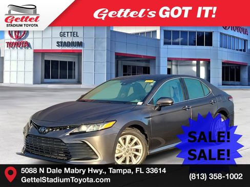 Used 2023 Toyota Camry LE image 1