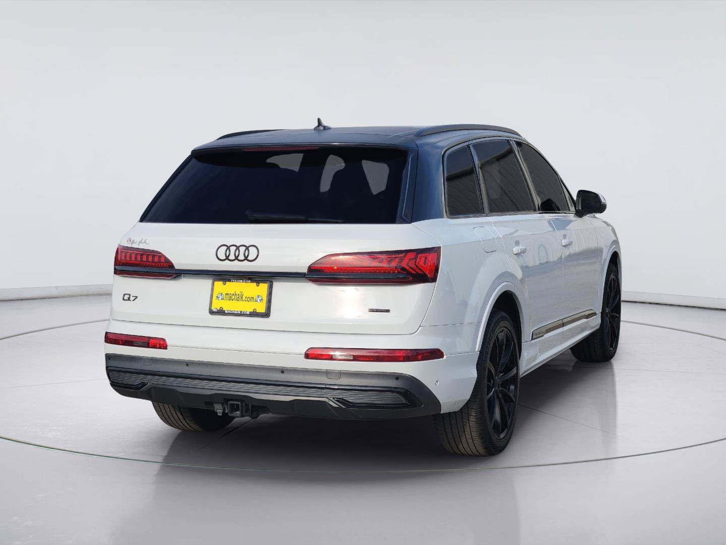 Used 2020 Audi Q7 3.0T Premium Plus w/ Premium Plus Package AWD/4WD image 5