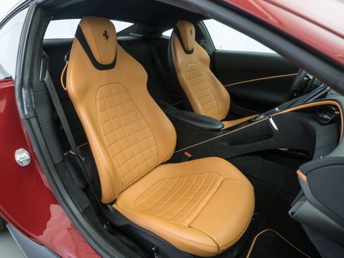 Certified 2022 Ferrari Roma image 15