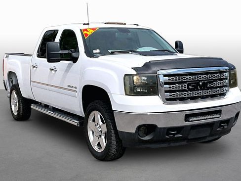 Used 2014 GMC Sierra 2500 SLE w/ Texas Edition AWD/4WD image 10