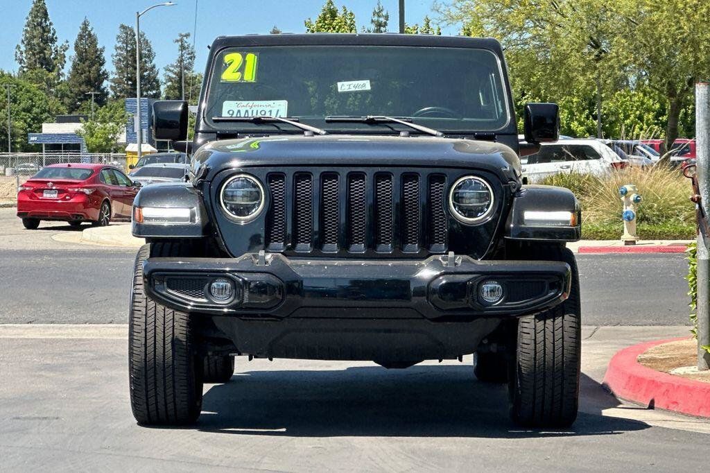 Used 2021 Jeep Wrangler Unlimited Sahara AWD/4WD image 9